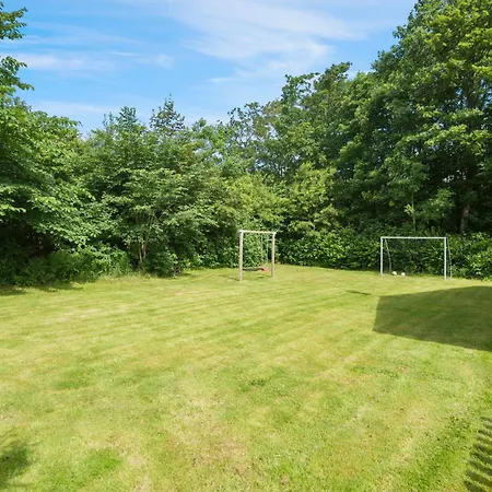 Cozy In With Outdoor Swimming Pool *